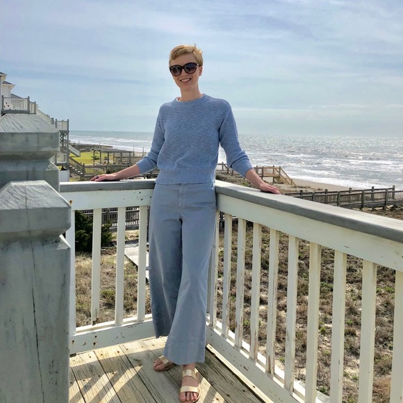 Meet your Posh Ambassador, Becca 🦄 - Picture 3 of 10